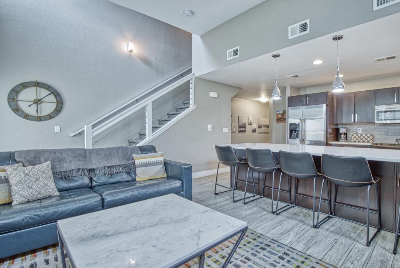 Modern Townhome Near Old Town, Breweries, & River! Fort Collins Kültér fotó