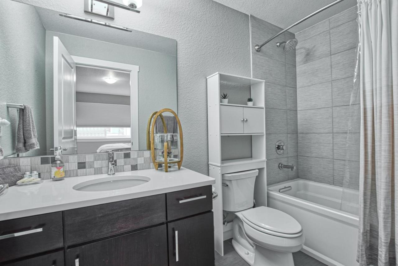 Modern Townhome Near Old Town, Breweries, & River! Fort Collins Kültér fotó