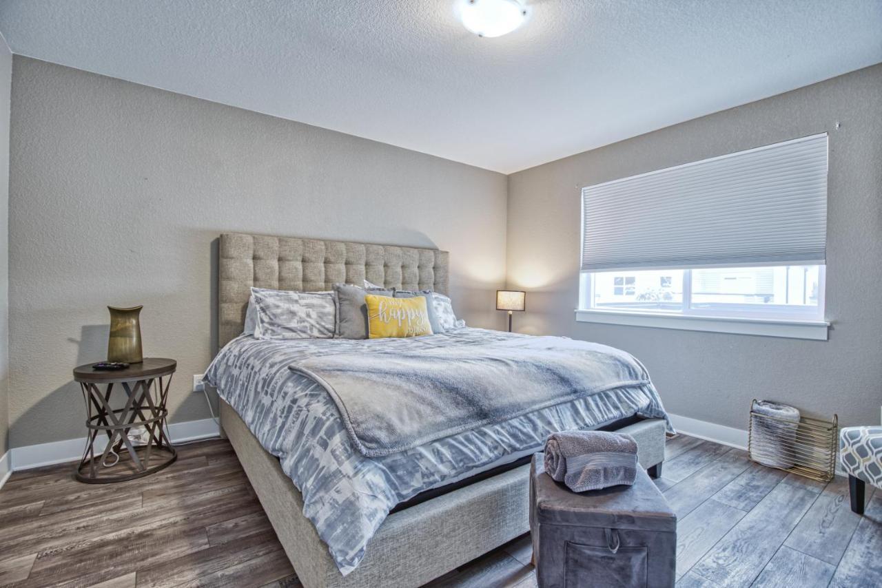 Modern Townhome Near Old Town, Breweries, & River! Fort Collins Kültér fotó